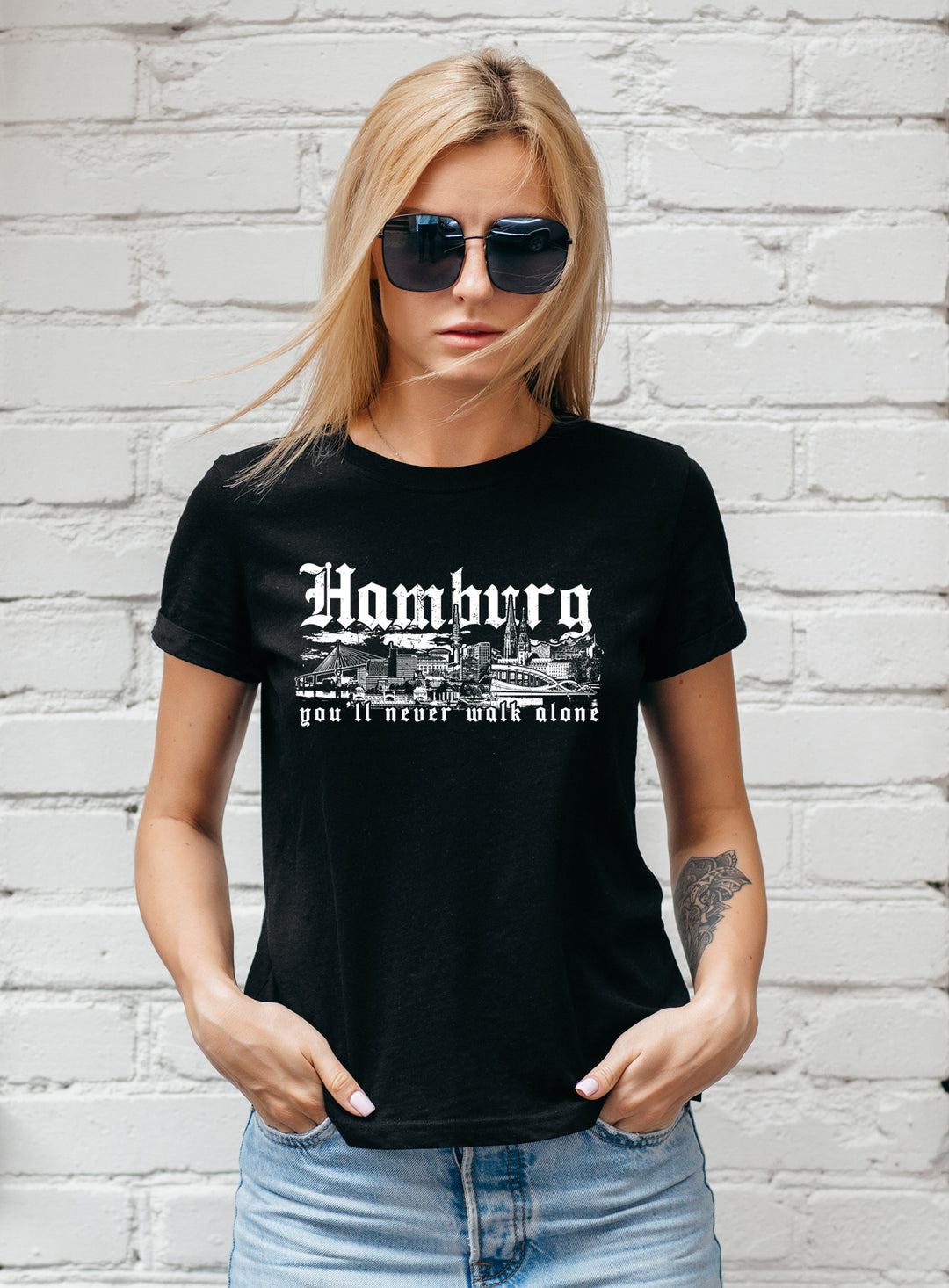 Hamburg Skyline Damen T-Shirt | Fanartikel Fussball | M2