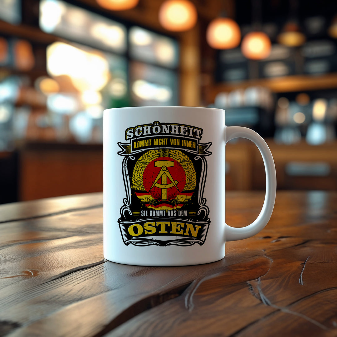 Schönheit aus dem Osten Tasse | DDR Ostalgie Kaffeetasse Oltheimertreffen Kaffeebecher Ostdeutschland