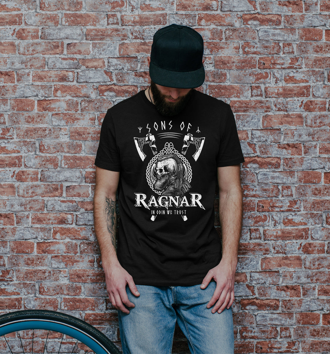 Sons of Ragnar In Odin we Trust T-Shirt | Valhalla Wikinger Odin Vikings Walhalla